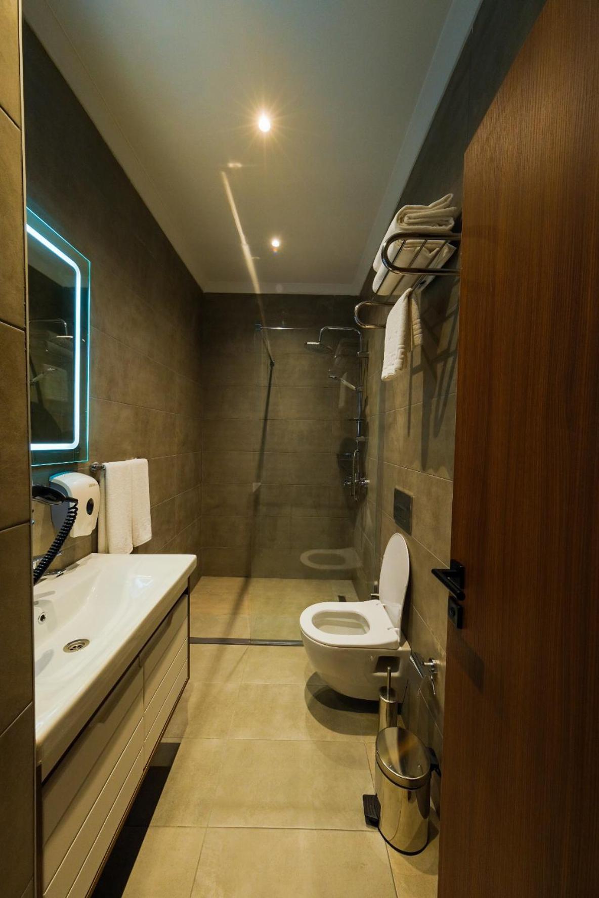 The Kailyn Hotels&Suites Atasehir Истанбул Екстериор снимка